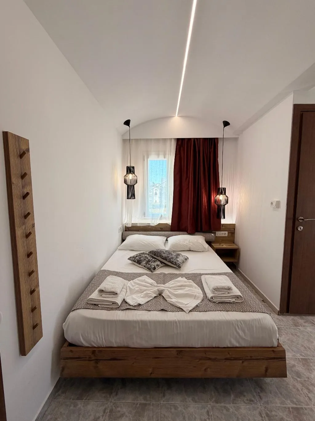 Double or Twin STANDARD Room, Villa Livadaros, Santorini