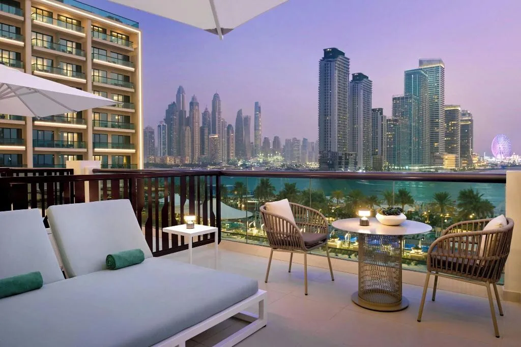 QUADRUPLE SEA VIEW Room, Marriott Resort Palm Jumeirah Dubai, Dubai