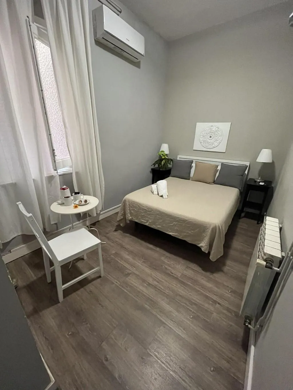 Room, El Hostall, Madrid
