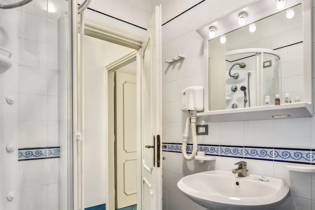 Double or Twin SUPERIOR SEA VIEW Room, Gocce Di Capri  Residence, Naples