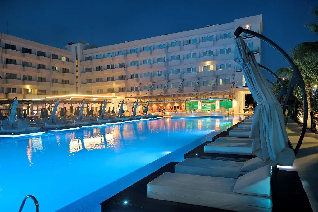 Pool, Nestor, Cyprus