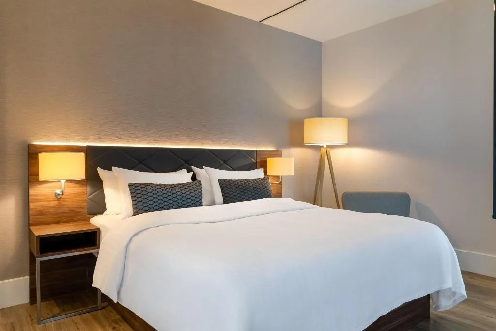 SUITE DELUXE Room, Element Amsterdam, Amsterdam
