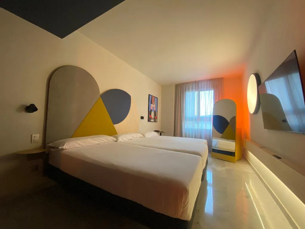 TRIPLE STANDARD Room, Onix Fira, Barcelona