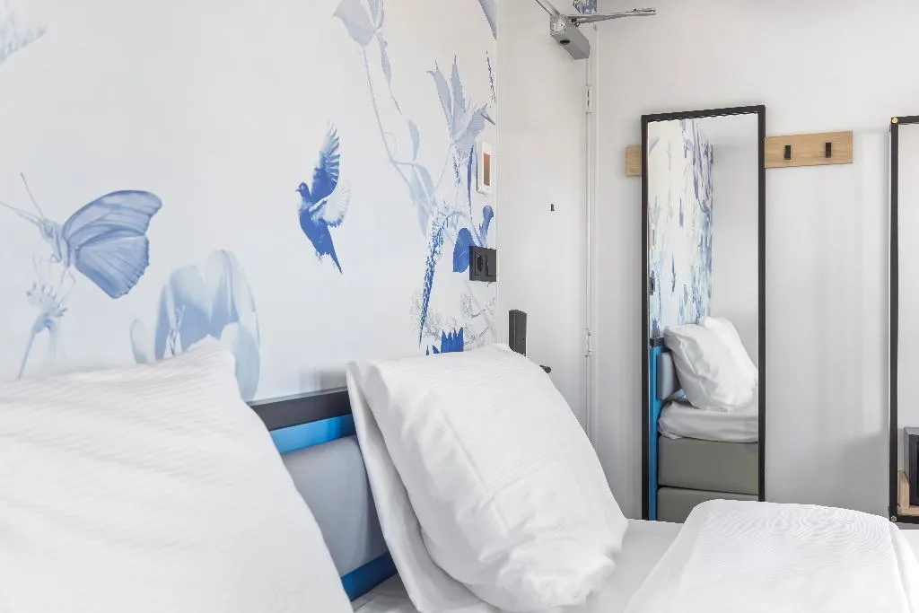 DOUBLE KING SIZE BED Room, Dutch Design Hotel Vondelpark, Amsterdam
