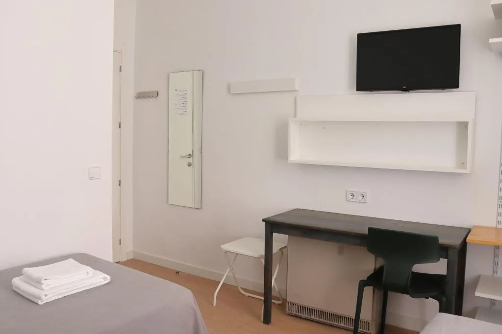Room, Hostal La Zona, Madrid