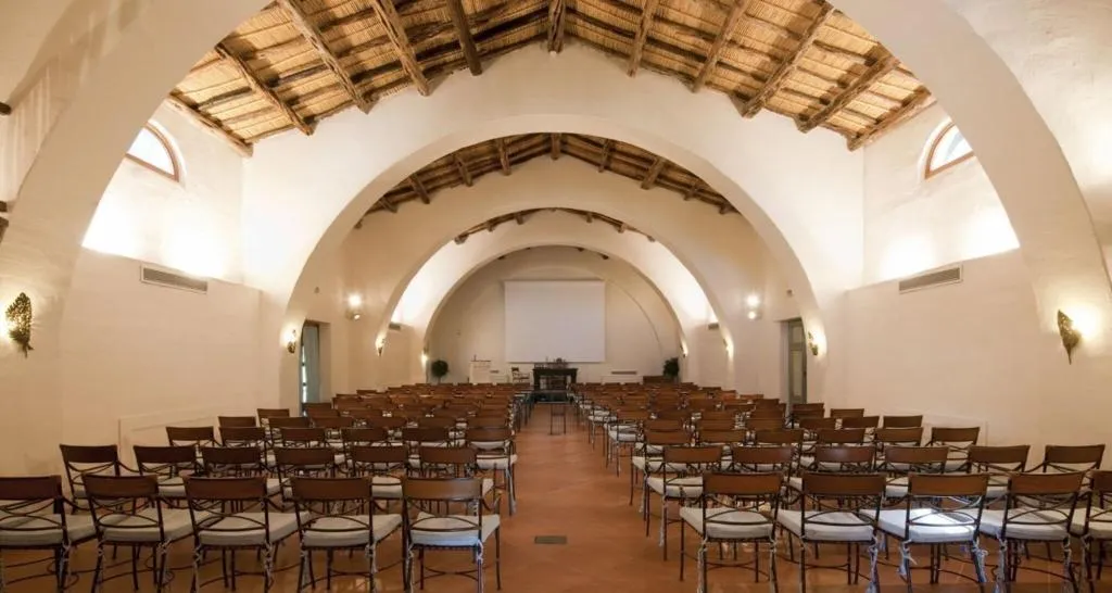 Conferences, Su Gologone, Olbia