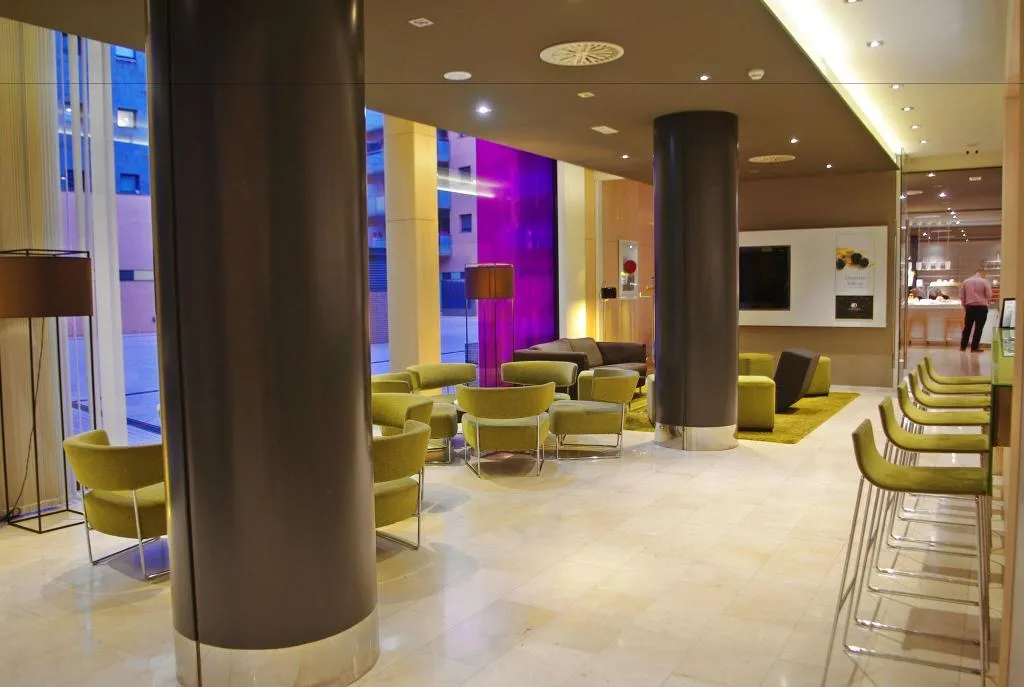 Bar, Double Tree by Hilton Girona, Costa Brava