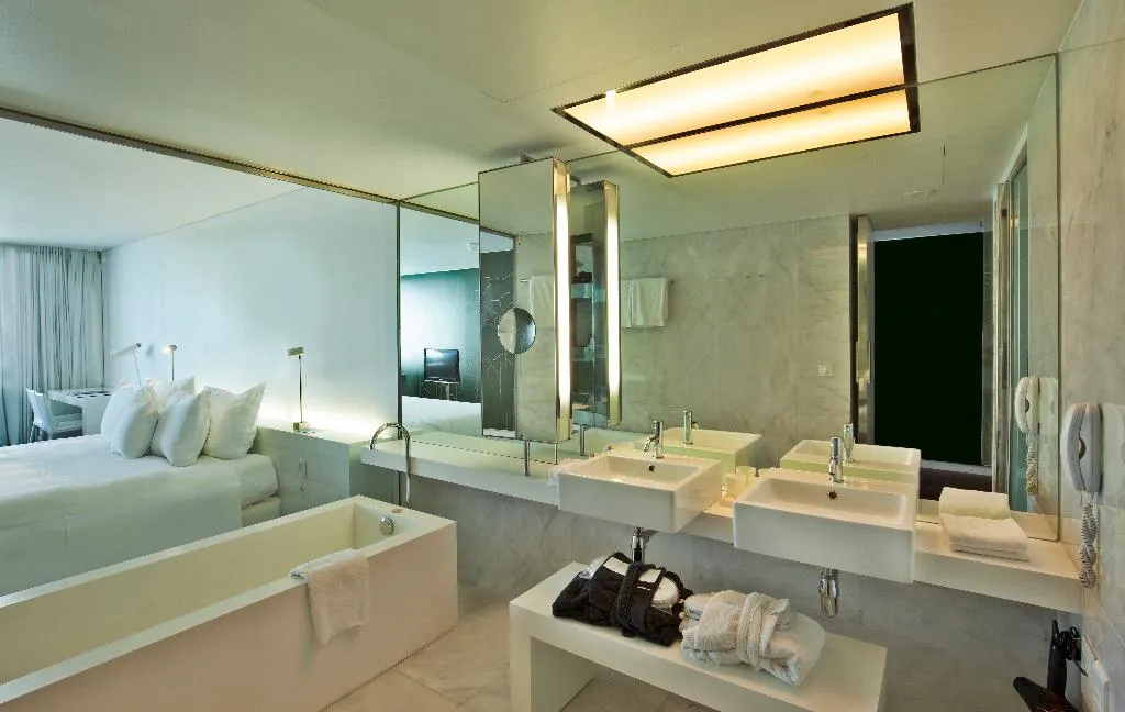 DOUBLE CLUB PREMIER Room, Altis Belem Hotel & Spa, a Member of Design Hotels, Lisbon