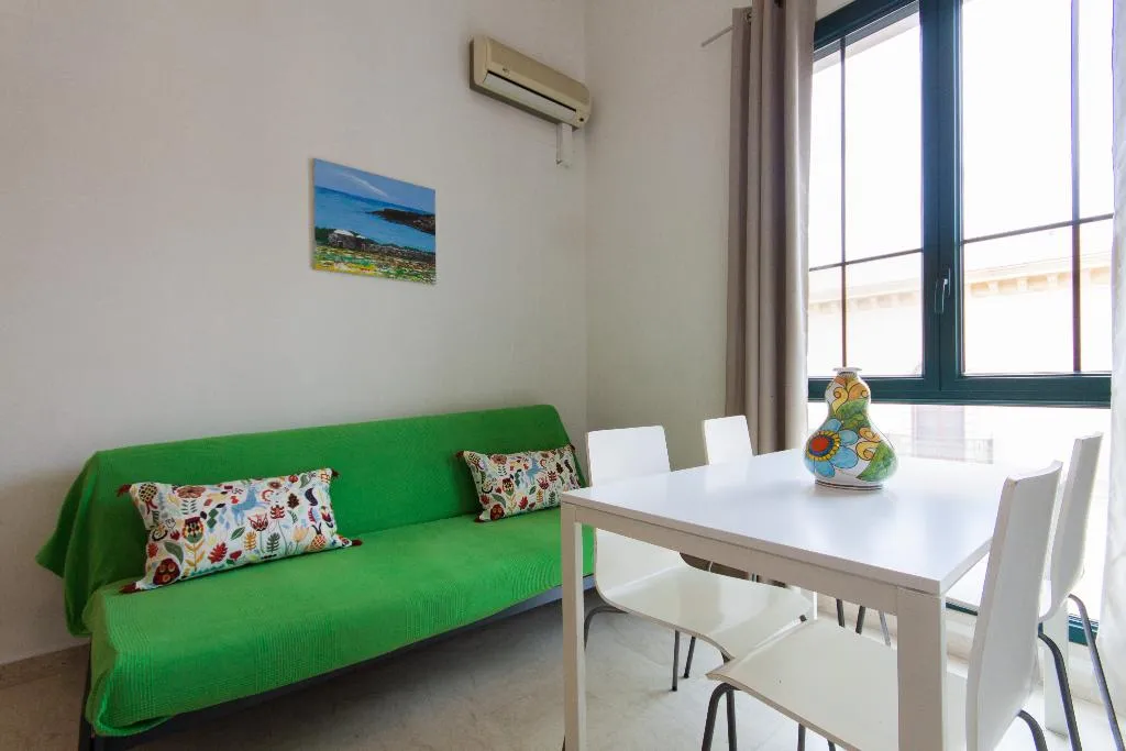 APARTMENT CAPACITY 2 Room, Ciuri Home, Palermo