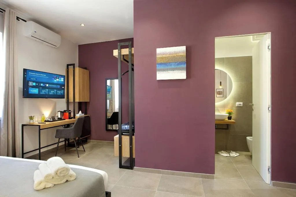 Room, Mare Fuori Rooms, Naples