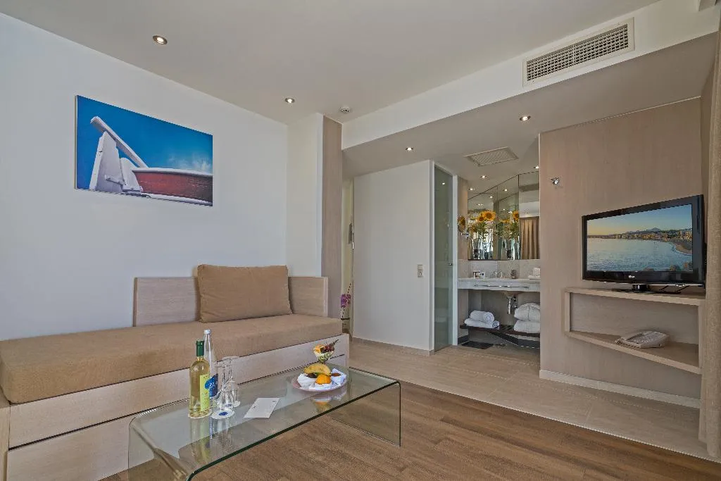 SUITE DELUXE SUPERIOR Room, Kriti Beach, Crete