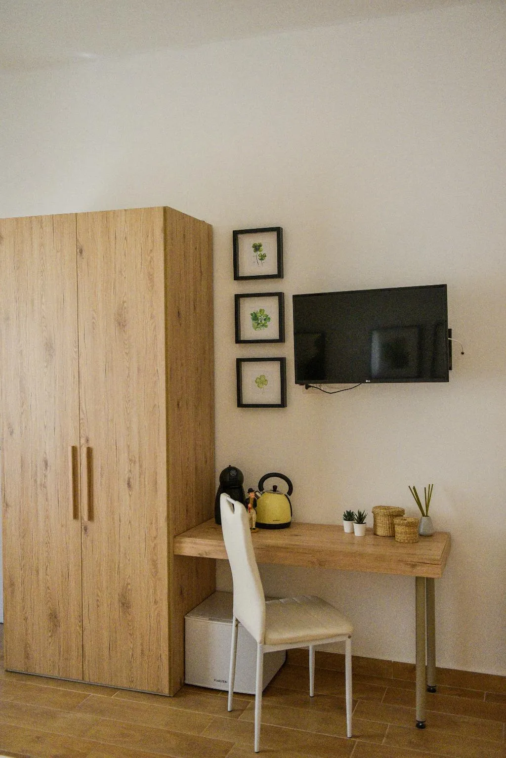 DOUBLE SUPERIOR Room, B&B Portafortuna Lucky Charm, Naples