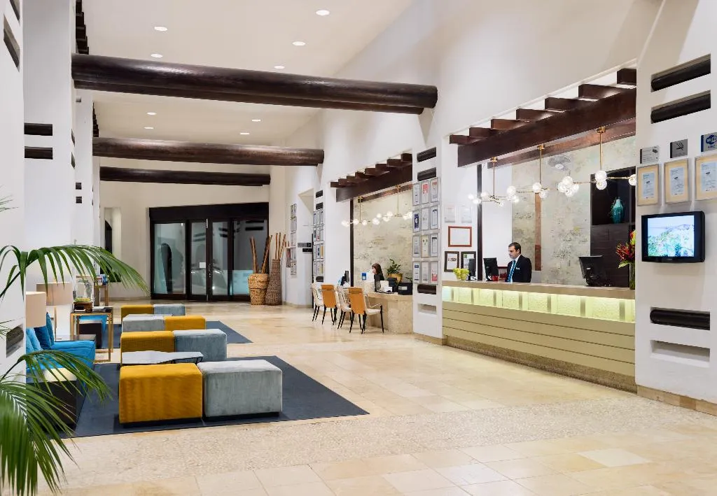 Lobby, H10 Estepona Palace, Costa Del Sol
