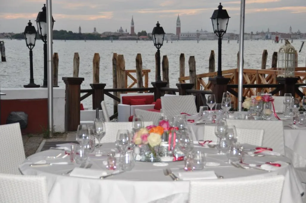Restaurant, Hotel Villa Laguna, Venice
