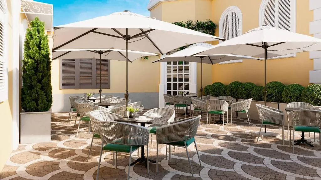 Terrace, BH Hotel Roma, Rome