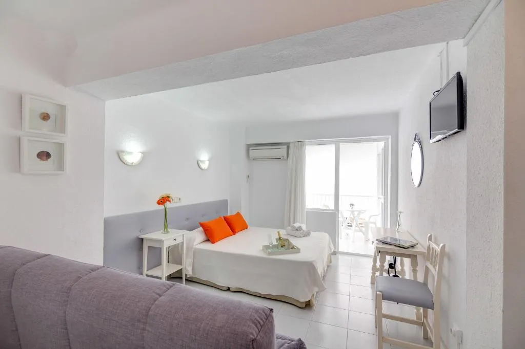 Room, Hotel Garau, Majorca
