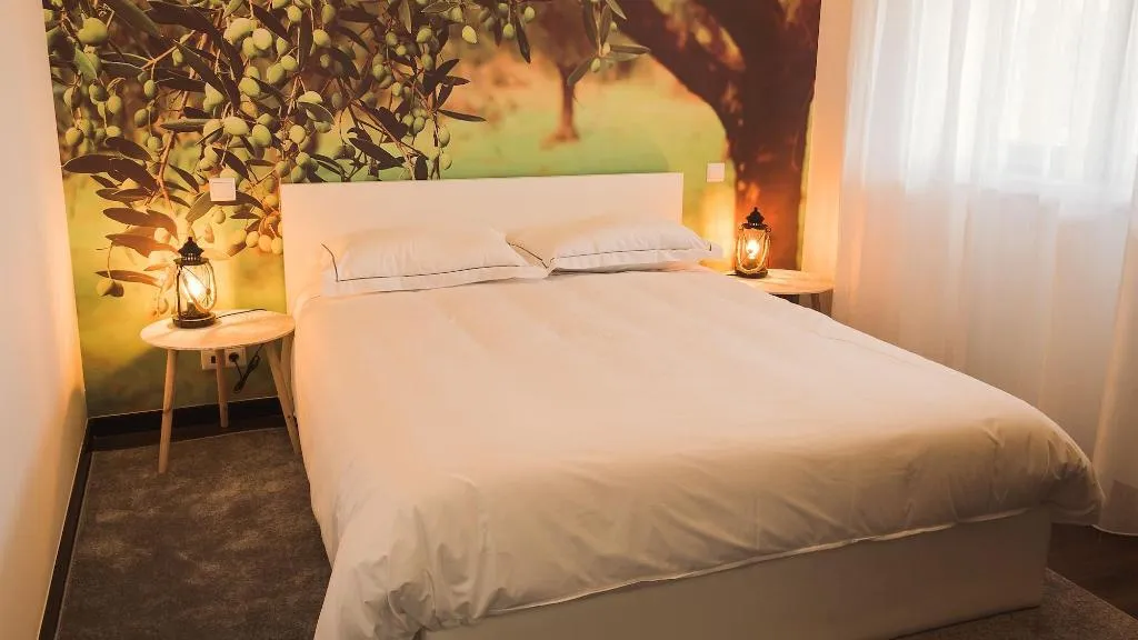 Room, Pousadela Village, Porto