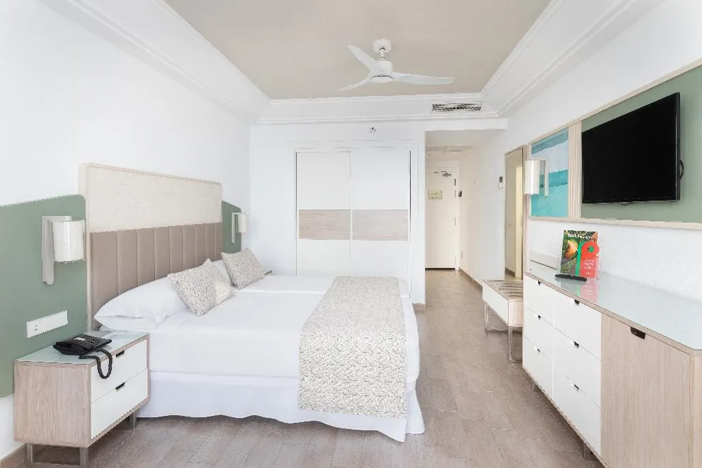 Double or Twin STANDARD Room, Hotel Riu Gran Canaria - All Inclusive, Gran Canaria