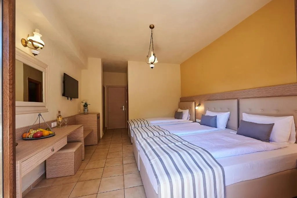 TRIPLE STANDARD Room, THALIA deco CITY & BEACH HOTEL, Crete