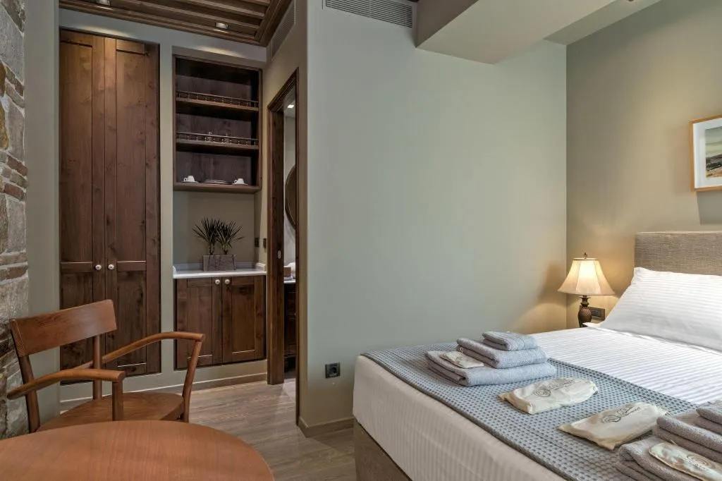 DOUBLE QUEEN SIZE BED Room, Estia Boutique Apartments, Athens