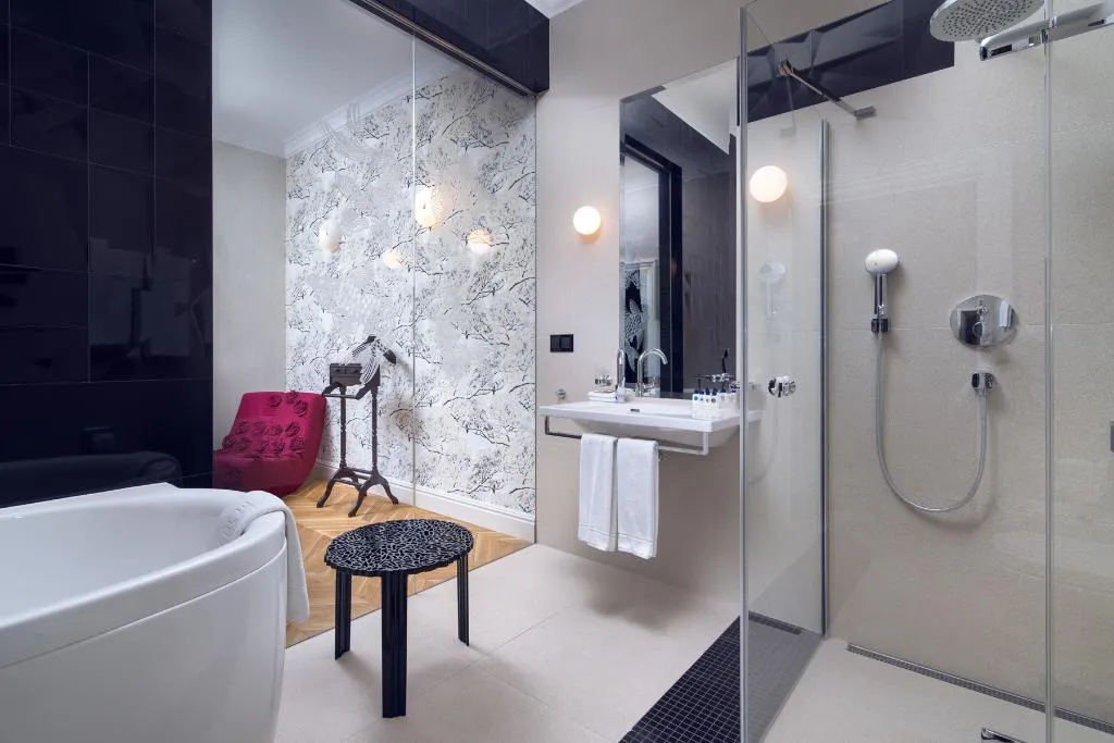 DOUBLE DELUXE Room, Relais & Chateaux Hotel Quadrille - Adults Only, Gdansk