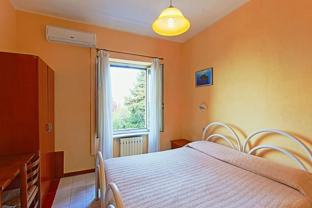 Room, Inn Piero, Taormina