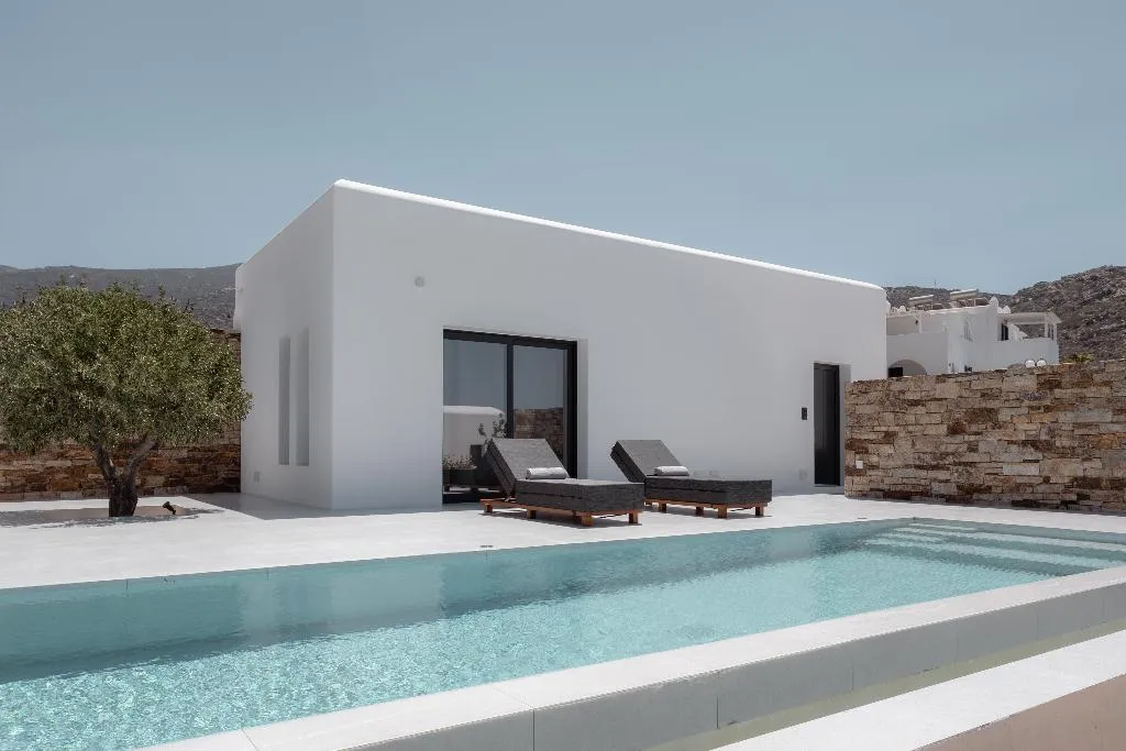 SUITE WITH PRIVATE POOL Room, Bliss, Santorini