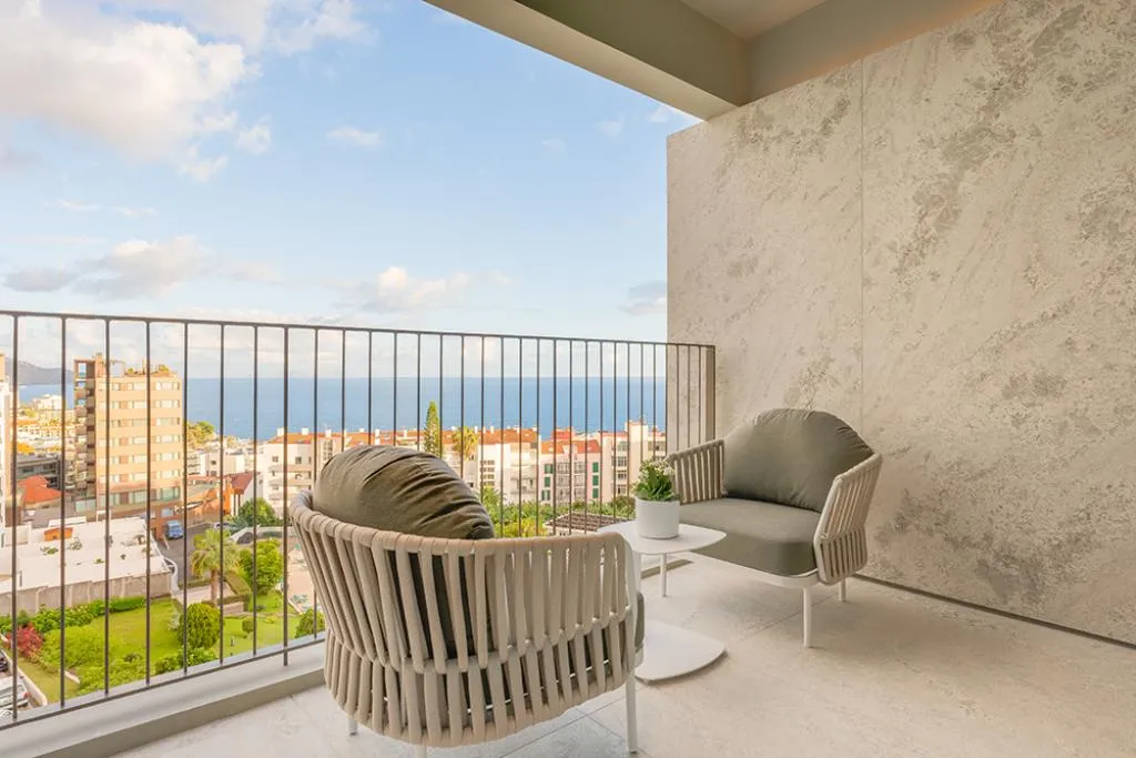 DOUBLE SEA VIEW Room, The Editory Ocean Way Funchal, Madeira