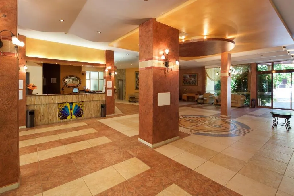 Lobby, Yavor Palace, Bourgas