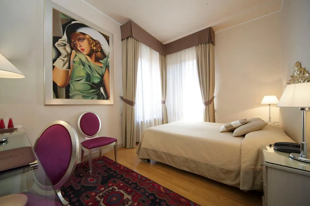 DOUBLE SINGLE USE DELUXE Room, Liassidi Palace, Venice