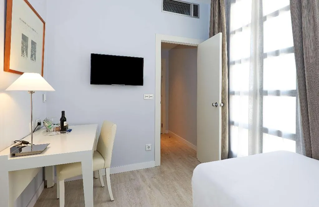 SINGLE STANDARD Room, NH Valencia Las Artes, Valencia