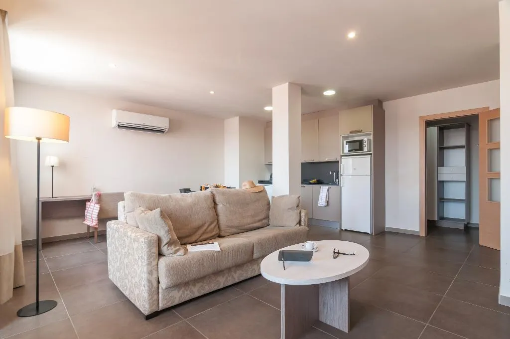 STUDIO CAPACITY 4 Room, Pierre & Vacances Barcelona Sants, Barcelona