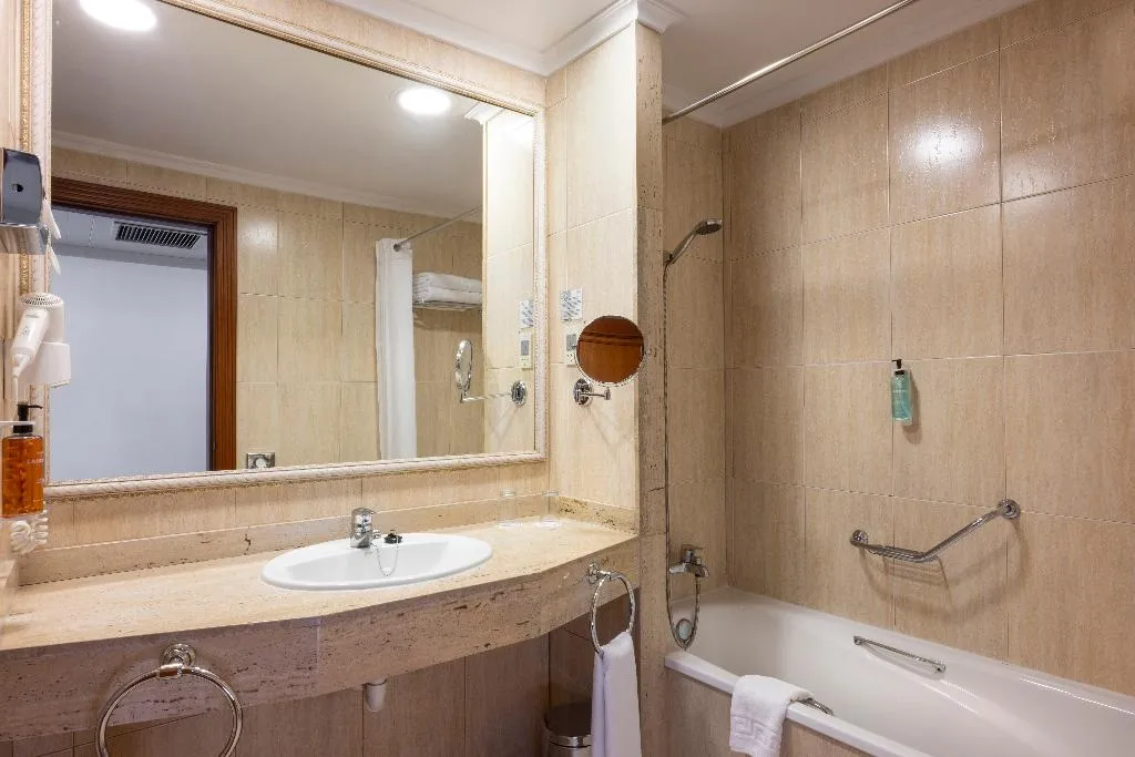 Double or Twin DELUXE Room, Landmar Playa La Arena, La Gomera