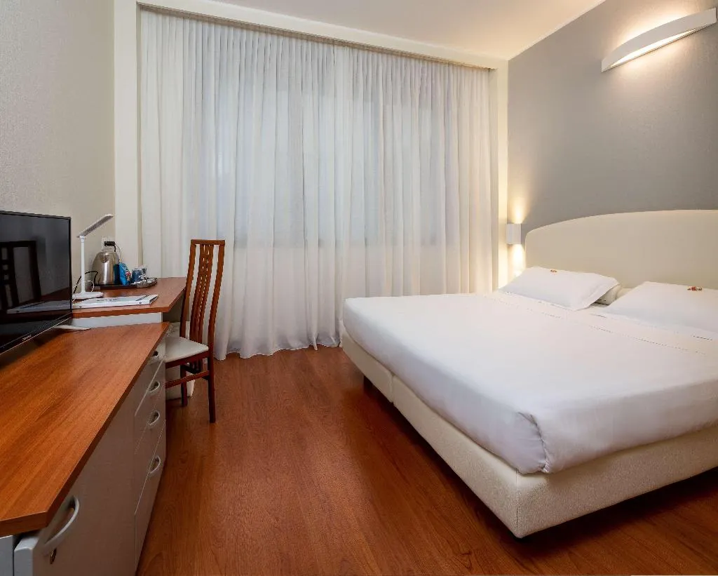 Double or Twin ECONOMY Room, Best Western Air Hotel Linate, Milan