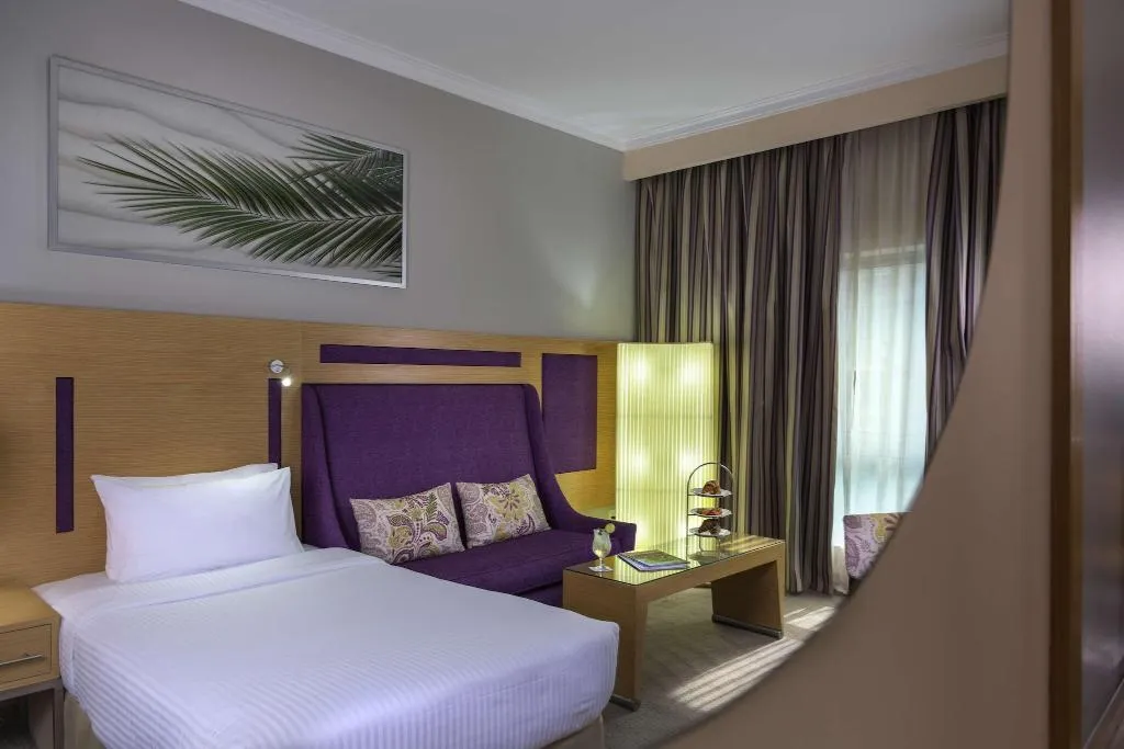 DOUBLE EXECUTIVE KING BED Room, Radisson Blu Cairo Heliopolis, Cairo