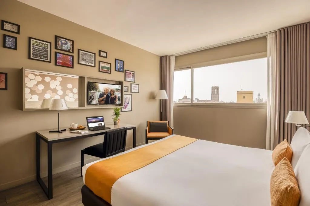 DOUBLE CLASSIC Room, Citadines Ramblas Barcelona, Barcelona