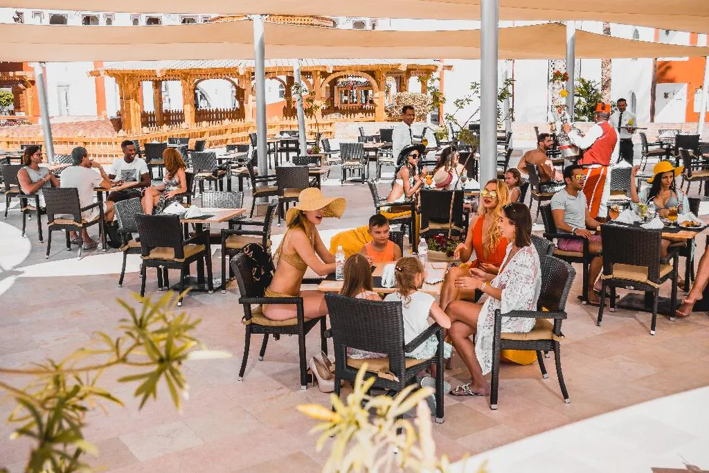 Bar, Sunrise Garden Beach Resort, Red Sea Riviera
