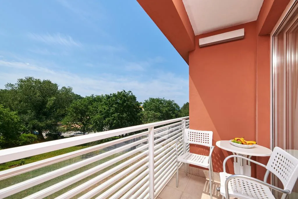 SINGLE WITH BALCONY Room, Hotel Albatros Plava Laguna, Istria