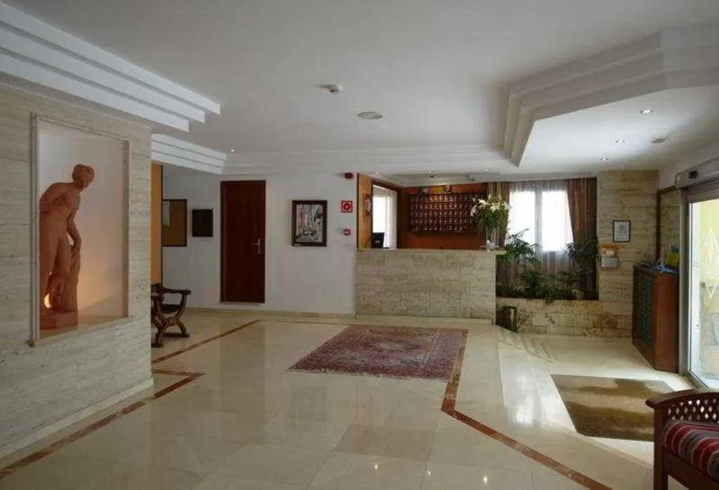 Lobby, Ninays, Costa Brava
