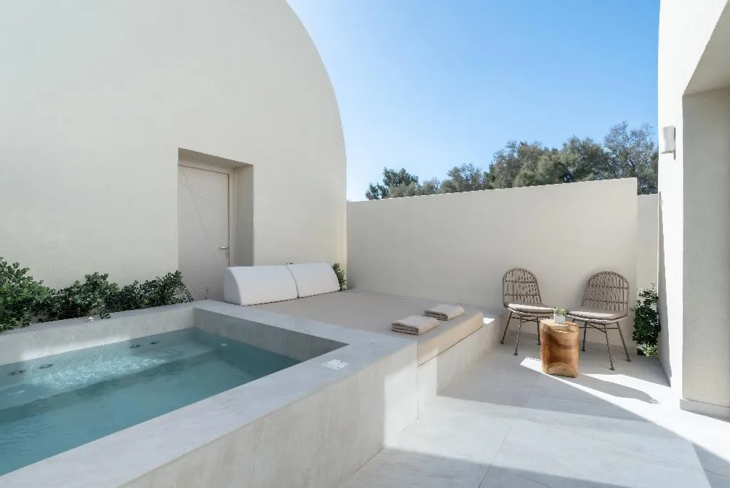 VILLA PREMIUM Room, Heyday Luxury Suites, Santorini