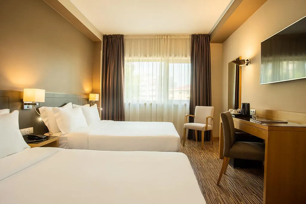 QUADRUPLE SUPERIOR Room, HF Tuela Porto, Porto
