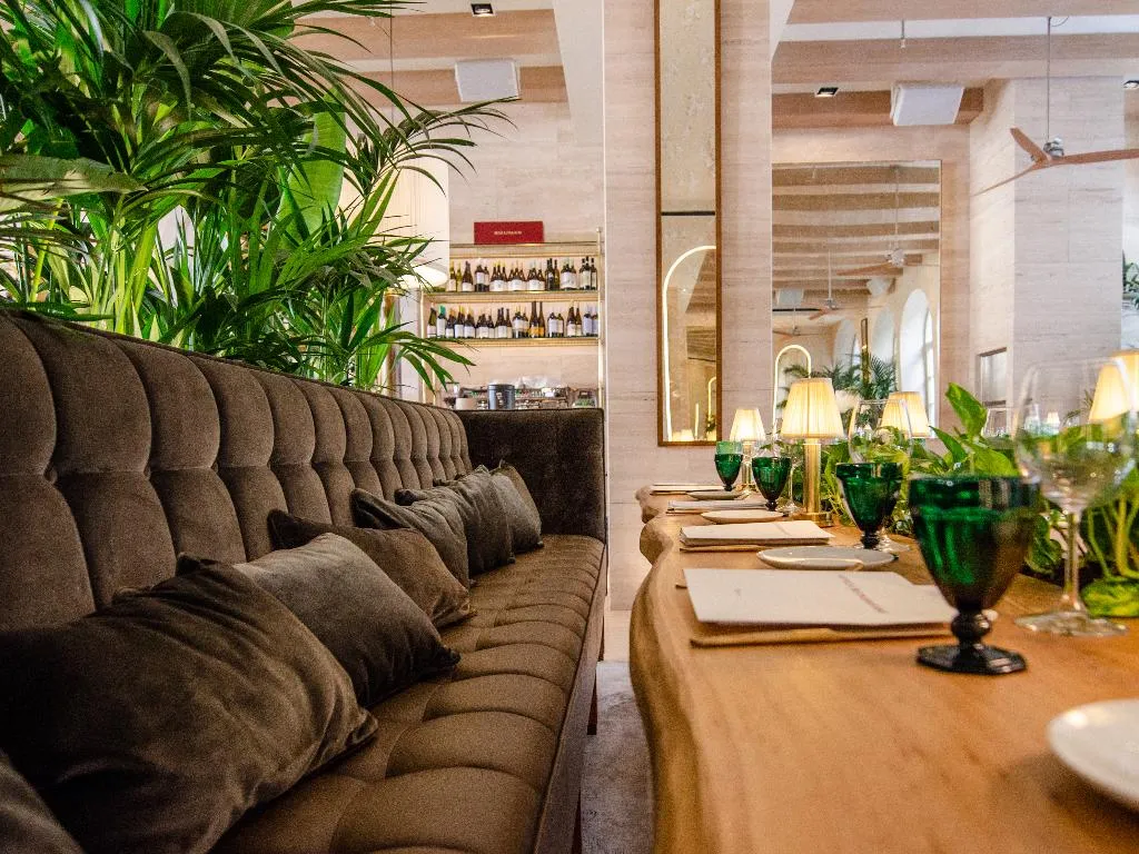 Restaurant, Browns Avenue Hotel, Lisbon