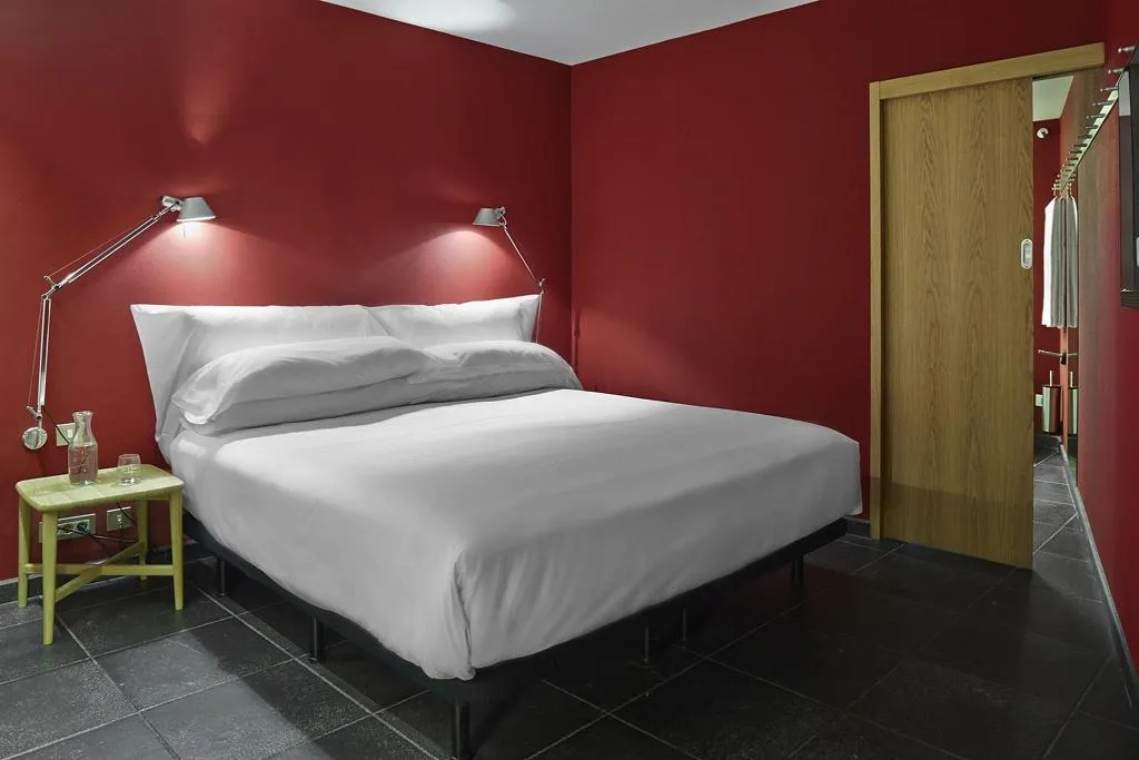 SUITE KING SIZE BED Room, Casa Camper Barcelona, Barcelona