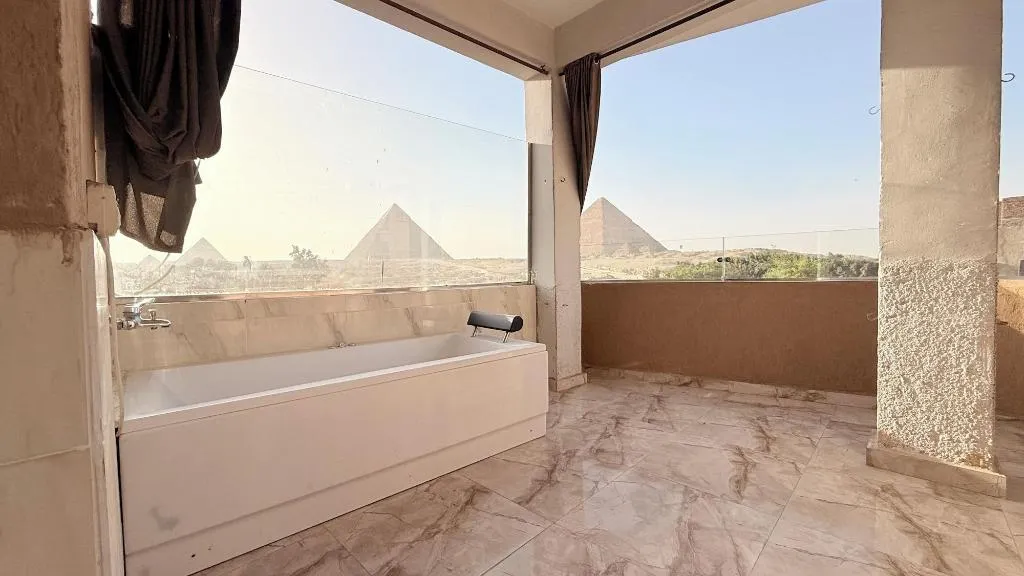 Room, Capital Of Pyramids Hotel, Cairo