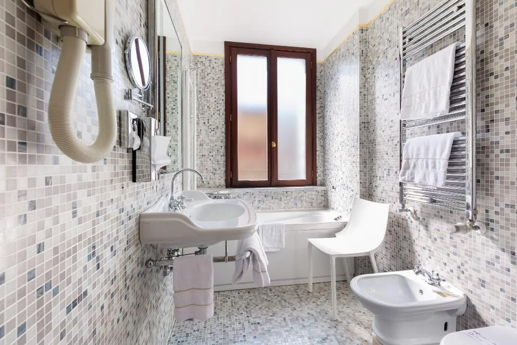 DOUBLE CLASSIC Room, Liassidi Palace, Venice