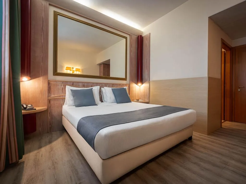 DOUBLE SUPERIOR Room, iH Hotels Milano St. John, Milan