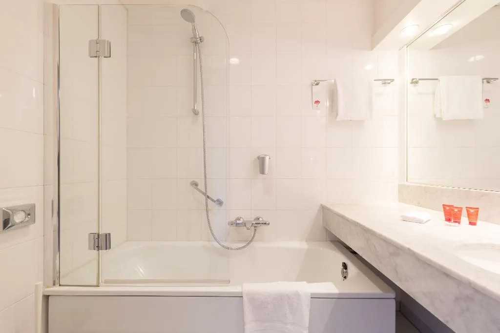 SINGLE COMFORT Room, Leonardo Hotel Lelystad City Center, Amsterdam