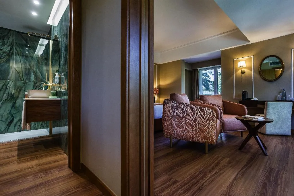 JUNIOR SUITE STANDARD Room, Grão Vasco - Historic Hotel and SPA, Porto