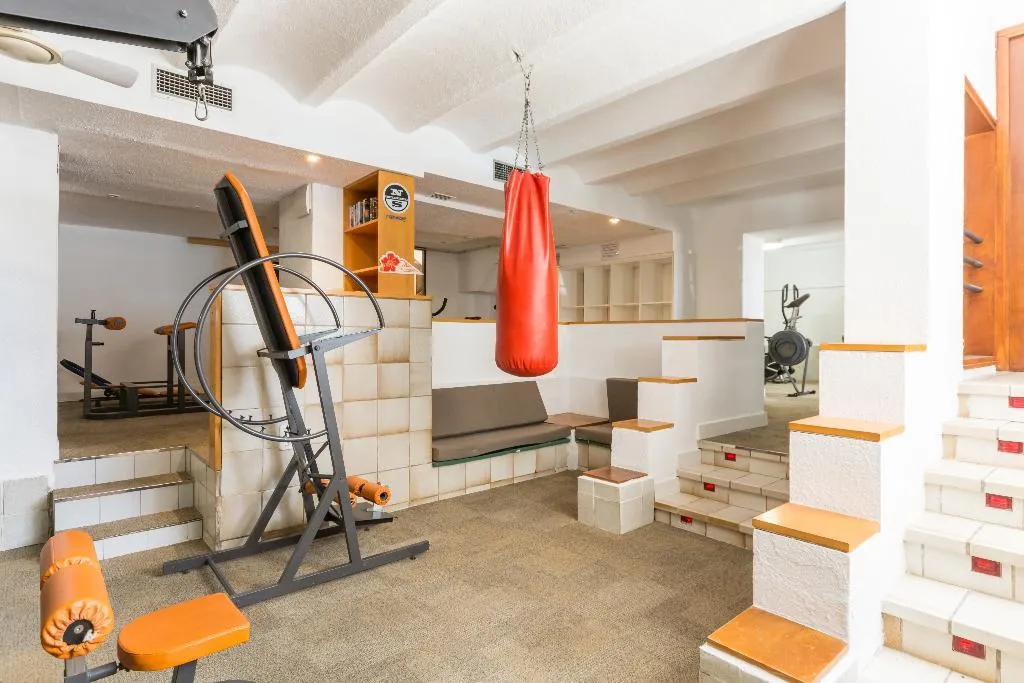 Sports and Entertainment, Hotel Monterrey Roses by Pierre & Vacances, Costa Brava