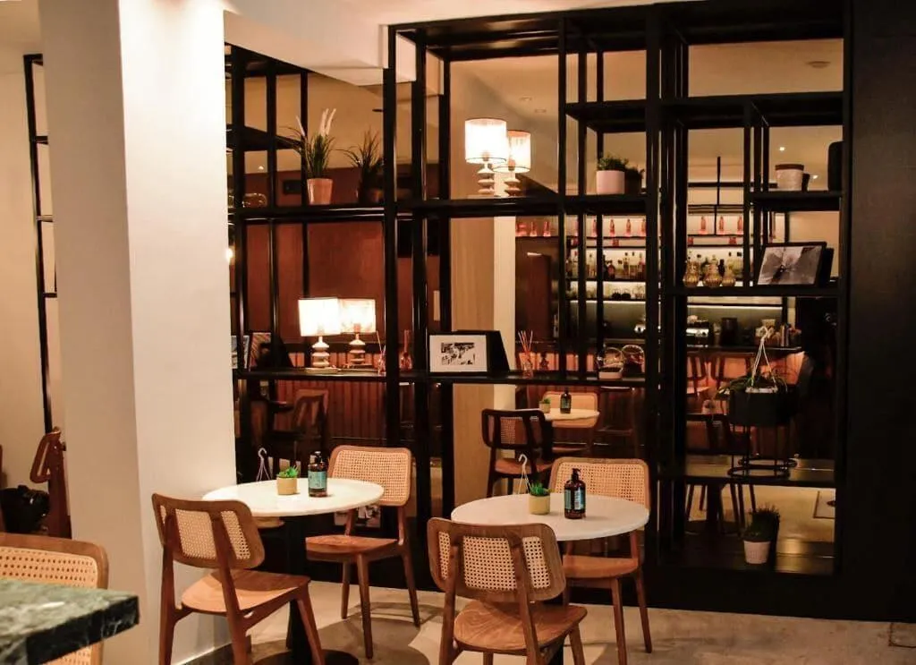 Restaurant, Metis Uls, Athens